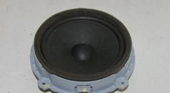 KIA Sportage Front door speaker 96330F2100