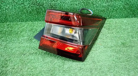 Nissan Juke II F16 Rear/tail lights