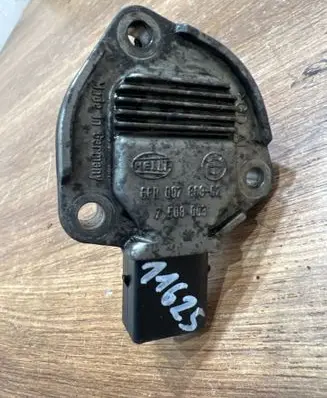 BMW 3 E90 E91 Oil level sensor 7508003