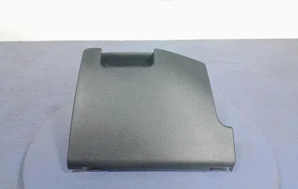 Glove box