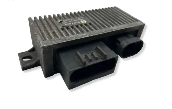 Renault Megane I Glow plug pre-heat relay 7700111525