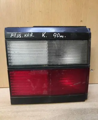 Volkswagen PASSAT B3 Tailgate rear/tail lights 333945107