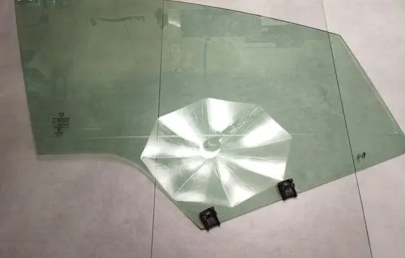 Peugeot 3008 I Front door window glass four-door 43R000929 E000189 DOT39AS2M34