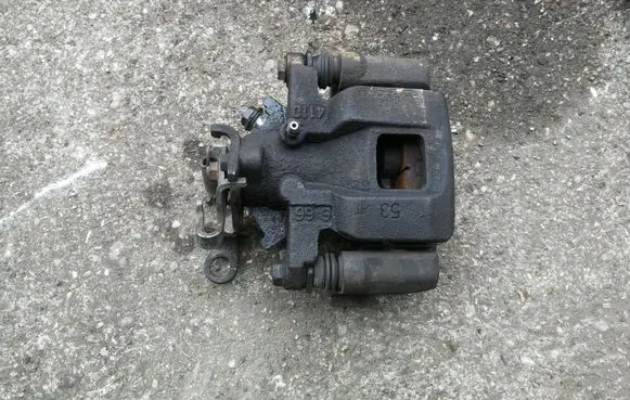 Mitsubishi Outlander Rear brake caliper