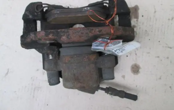 Ford Fusion Front brake caliper