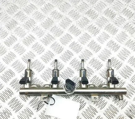 BMW 1 F20 F21 Fuel main line pipe 7592426 7537319
