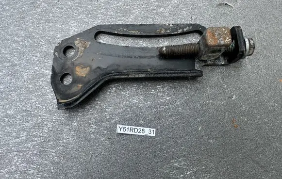 Nissan Patrol Y61 Power steering belt tensioner 1194322J00 1194277A00