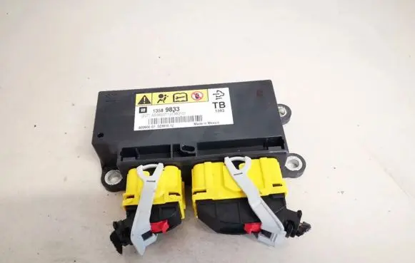Opel Insignia A Airbag control unit/module 13589833 80090007