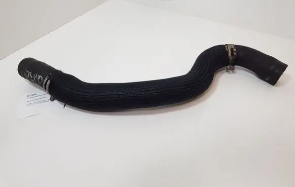 Nissan Qashqai Engine coolant pipe/hose
