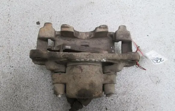 KIA Clarus Front brake caliper