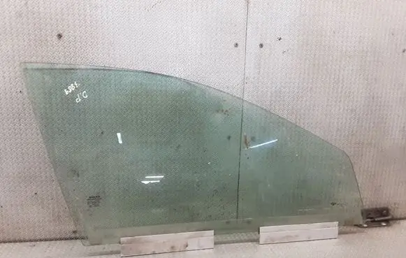 Volvo V70 Front door window glass four-door