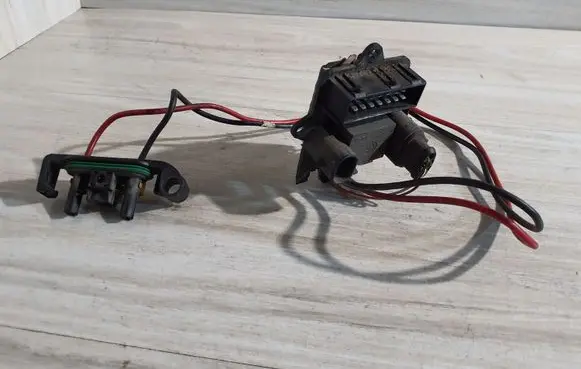 Renault Trafic II (X83) Heater blower motor/fan resistor
