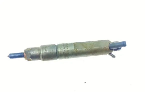 Skoda Octavia Mk1 (1U) Fuel injector 038130202