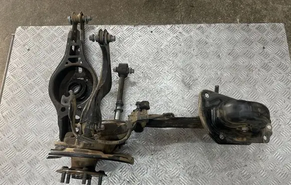 Lexus ES 300h (7th Gen) Rear suspension assembly kit set 