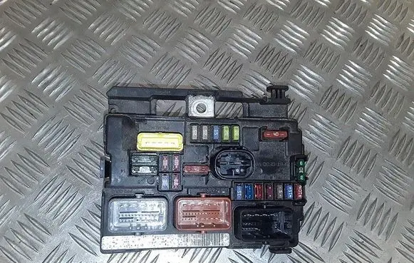 Citroen DS3 Fuse module