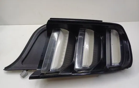 Ford Mustang VI Rear/tail lights FR3B13B504CP
