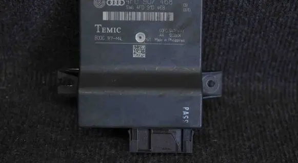 Audi A6 S6 C6 4F Gateway control module 4F0910468 4F0907468