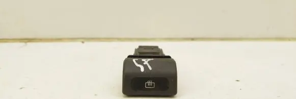 Subaru Forester SF Windscreen/window heater switch