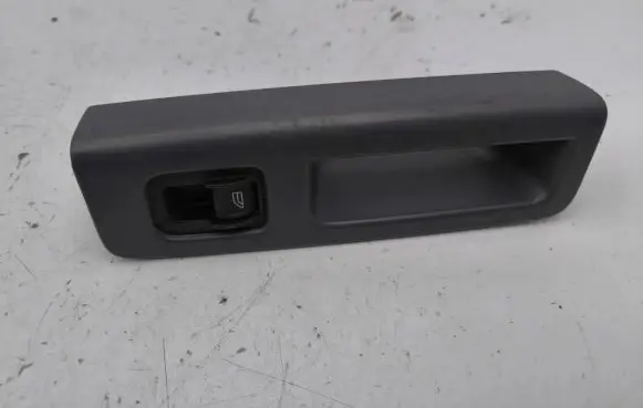 Volvo V50 Electric window control switch 30773217