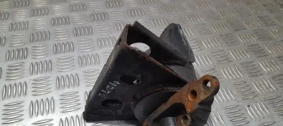 Nissan X-Trail T30 Engine mount bracket RN62490LB RN-6249-0LB