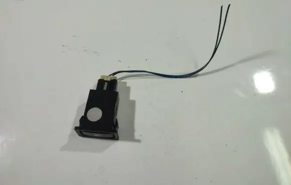 Toyota Avensis T250 Fuel tank opening switch 