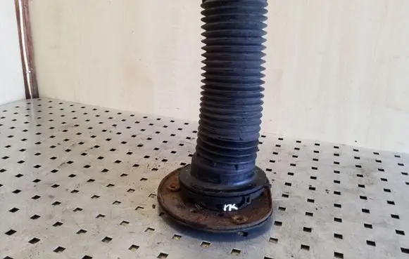 Volvo XC60 Front upper strut mount 