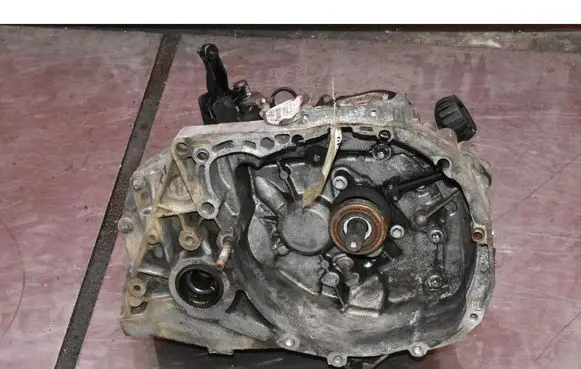 Dacia Dokker Manual 6 speed gearbox JR5361