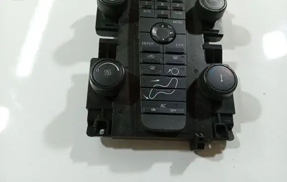 Volvo V50 Climate control unit 30737667