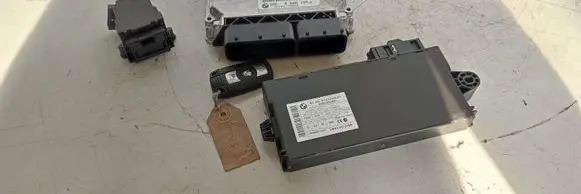 BMW 5 E60 E61 Engine ECU kit and lock set 8506199 0281016066 61359147226