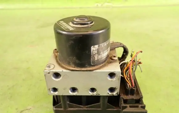 Audi A3 S3 8L ABS Pump