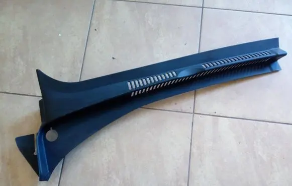 Volkswagen Golf Plus Wiper trim 5M0819403B NE70538