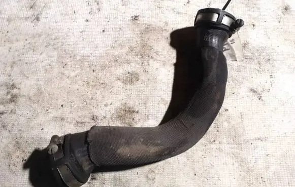 Audi A6 S6 C6 4F Engine coolant pipe/hose