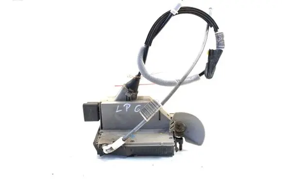 Citroen DS5 Front door lock 