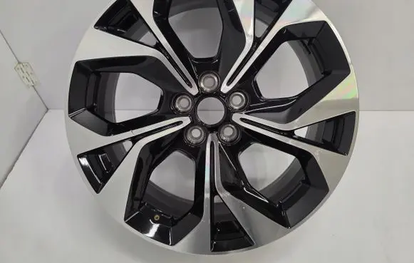 Ford Mustang Mach-E R19 alloy rim 