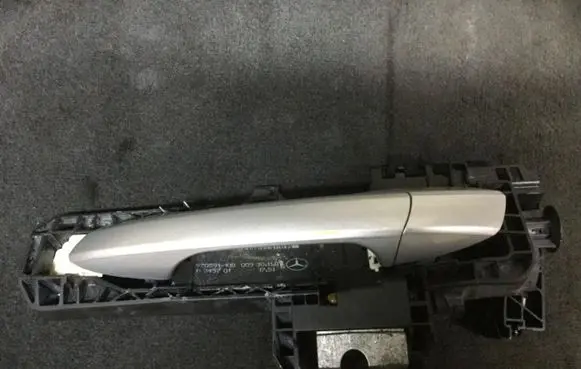 Mercedes-Benz E C207 W207 Front door exterior handle A2047600734