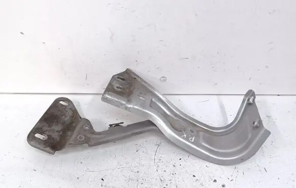 Volkswagen PASSAT B8 USA Secondary air pump holder 5C5906617B 561821135C