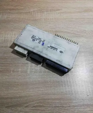 BMW 5 E39 Comfort/convenience module 8376692