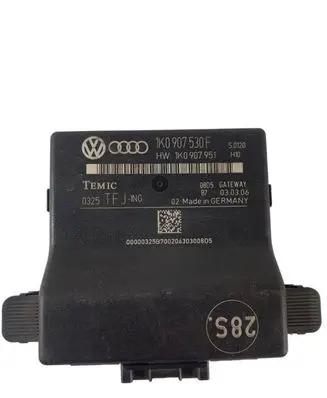 Volkswagen Golf V Gateway control module 1K0907530F 0325 1K0907951