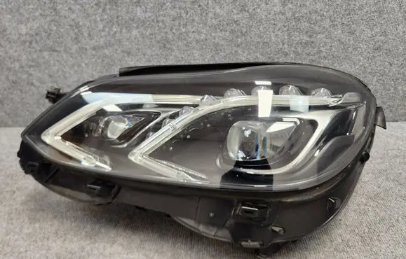Mercedes-Benz E W212 Headlight/headlamp A2129063103SCZ A2129063103