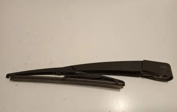 Peugeot 308 Rear wiper blade arm