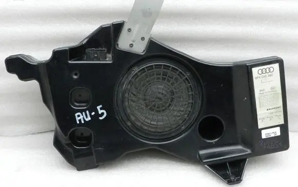 Audi A3 S3 8P Subwoofer speaker 8P4035382B
