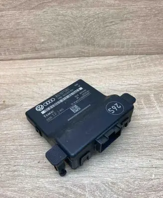 Volkswagen PASSAT B7 Gateway control module 1K0907530C 1K0907951MAIN