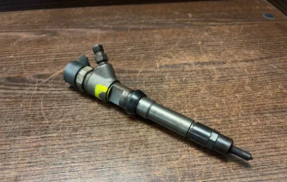 Iveco Daily 3rd gen Fuel injector 0445110273 504088755