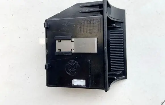 Skoda Octavia Mk2 (1Z) Car ashtray