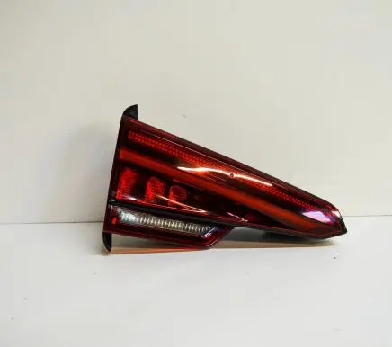 Audi A4 S4 B9 8W Tailgate rear/tail lights 8W5945093D