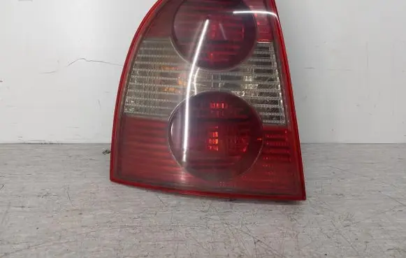 Volkswagen PASSAT B5.5 Rear/tail lights 3B5945095AE05S