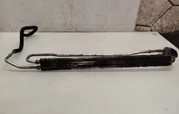 Volkswagen Transporter - Caravelle T5 Power steering radiator 7h0422885b