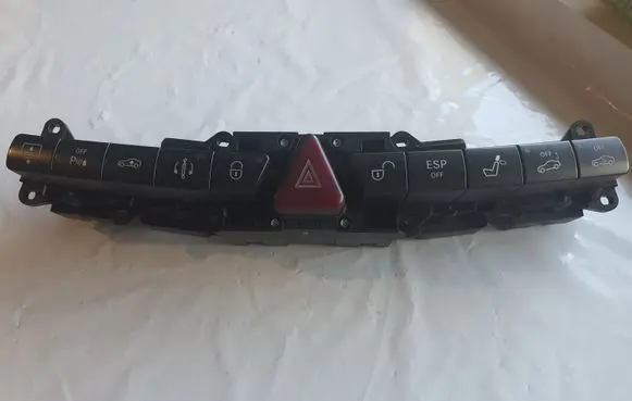 Mercedes-Benz S W220 A set of switches 2208218258
