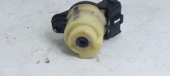 Mitsubishi Carisma Ignition lock contact 