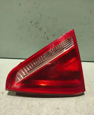 Audi A5 8T 8F Tailgate rear/tail lights 8T0945094